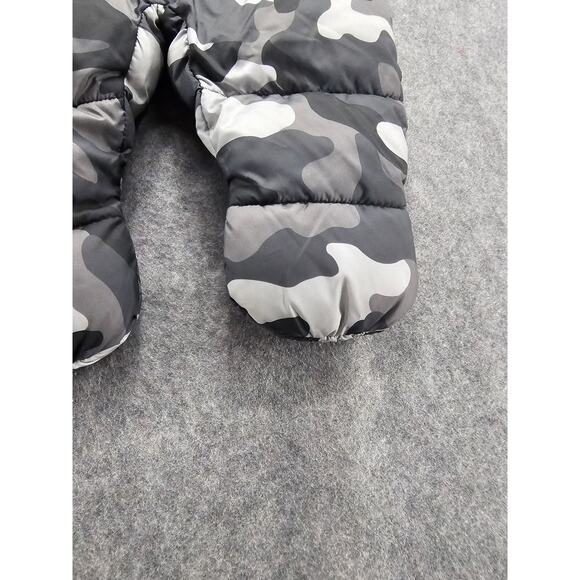 MICHAEL KORS 0-6 MONTHS SNOW SUIT - Picture 3 of 7